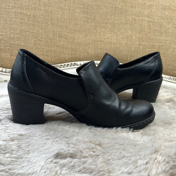 b.o.c. | Black Slip-On Stacked Heel Shoe - Picture 3 of 13